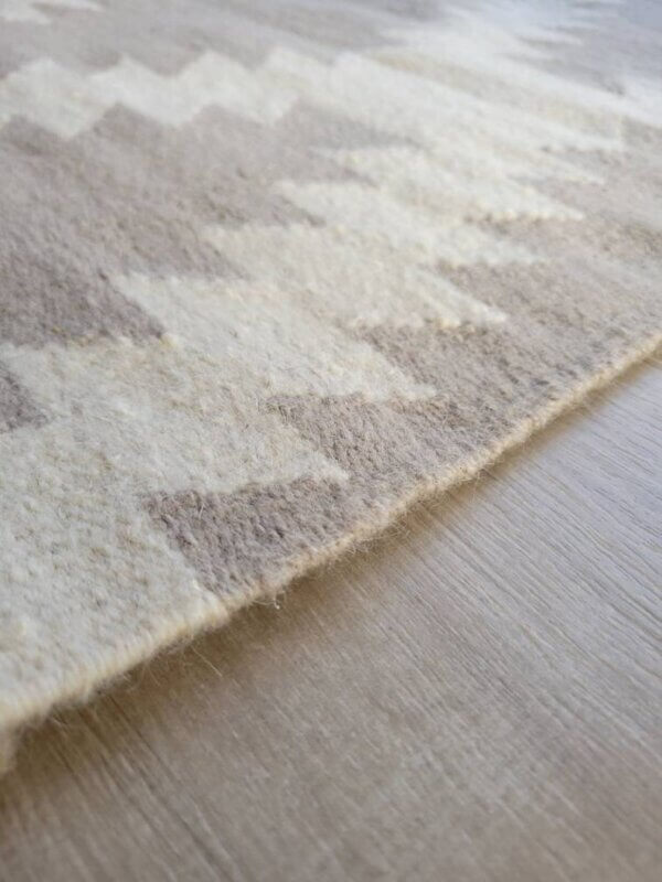 Handwoven Southwest Geometric Kilim Wool Dhurrie Rug - Image 4